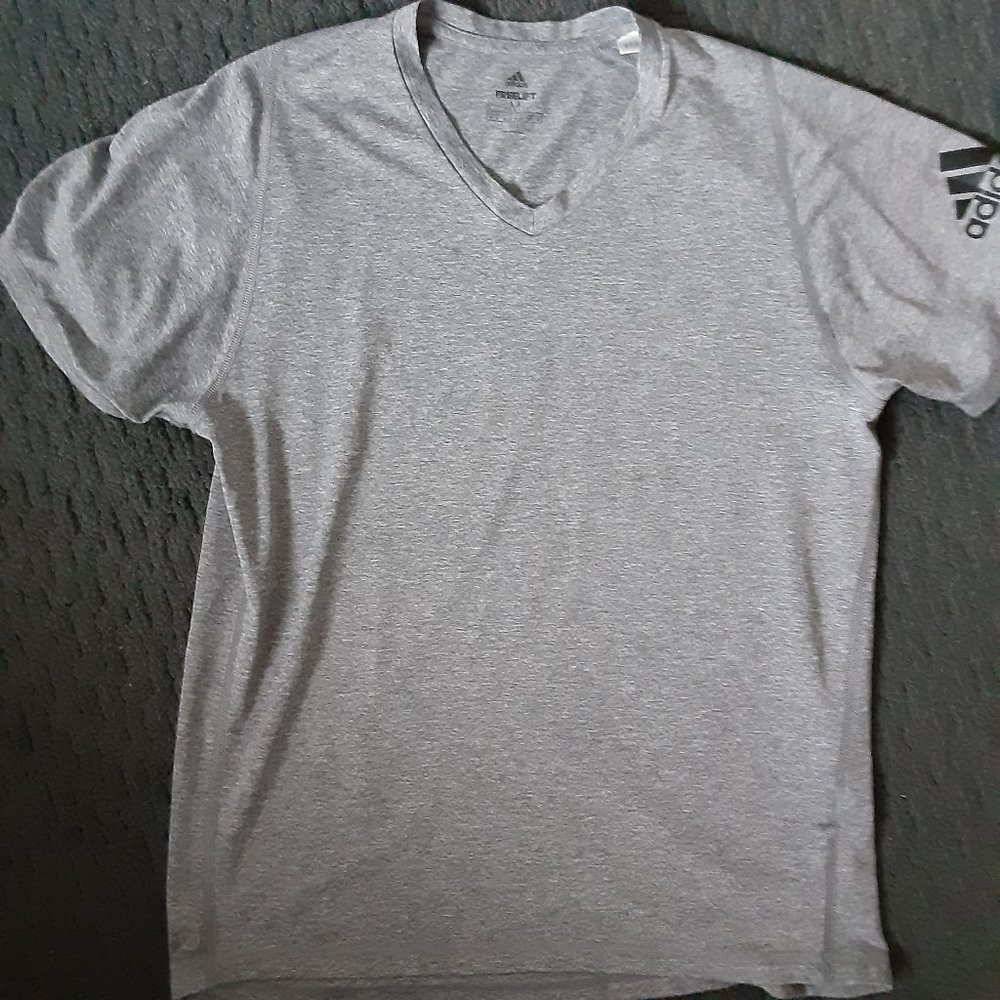 Adidas Mens FREELIFT CLIMALITE Training Tee Size M